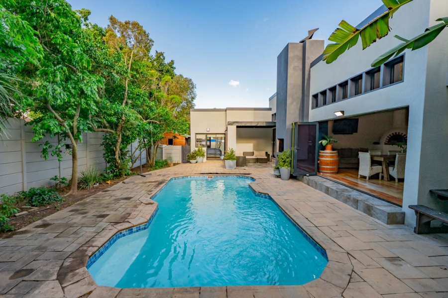 5 Bedroom Property for Sale in Eversdal Western Cape